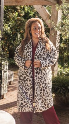 c-6558 coat Luipaard
