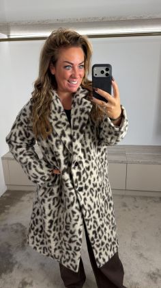 c-6558 coat Luipaard