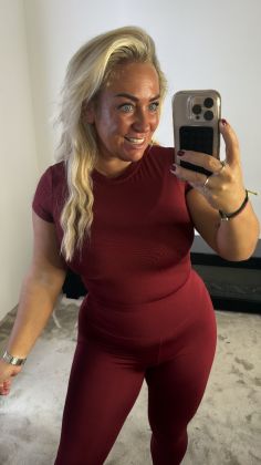 body 8612 Bordeauxrood