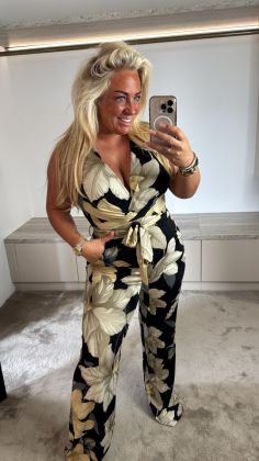 Maffia mommy jumpsuit  Zwart