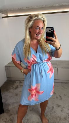 A-8485 DRESS Lichtblauw
